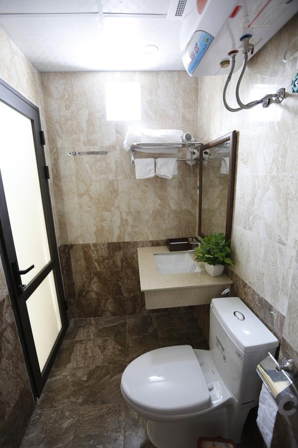 Hoang Ngoc Hotel Dong Van  Buitenkant foto