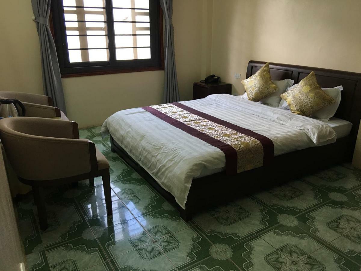 Hoang Ngoc Hotel Dong Van  Buitenkant foto